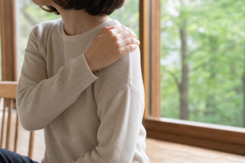 Shoulder stiffness self-care image